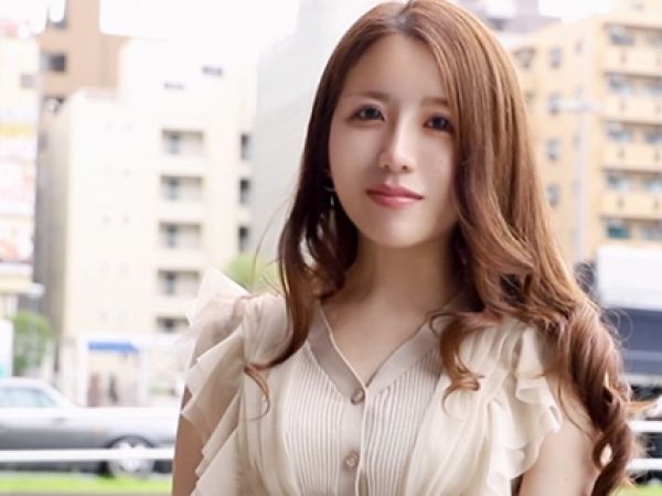 【美人妻密会エロ体験】旦那とのセックスだけでは飽き足りず、他人棒で悶えまくった挙句生ハメまでOKしちゃう！