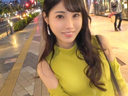 【潮吹き】美乳スレンダー美女がメス汁ダダ漏れ！肉棒を前に淫らにヨガり感じまくる姿がエロすぎてたまらない！
