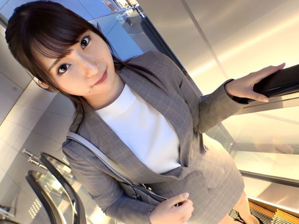 【ナンパ成功！？】『もう我慢できない…』過去に上司にヤラれた経験ありのガードゆるめOLを口説き落とす！押せば簡単に落ちるエロいカラダ…欲求不満なオマ●コはチ●ポを求めて大洪水！！