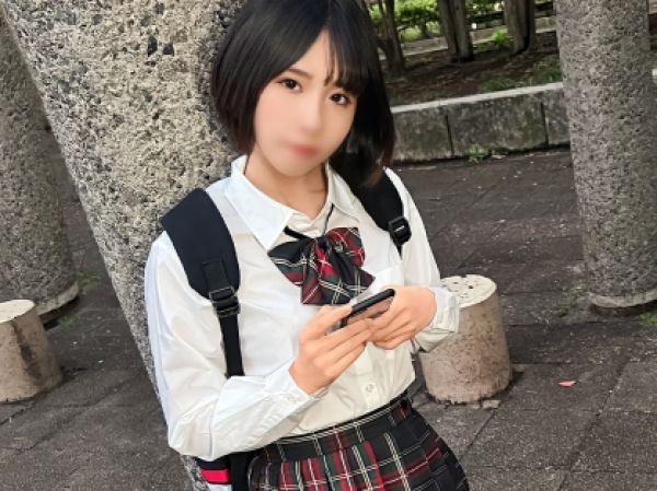【家出JKの危険な一夜】『おじさん…気持ちいい…』制服姿の無垢な少女が、オジサンの自宅でエッチな誘惑に負けて生ハメセックス！膣奥を激しく突かれて、初めての快感に痙攣絶頂！！