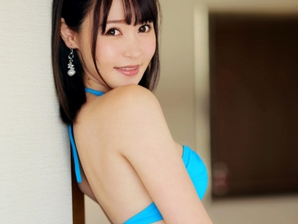 【色白お姉さんの淫乱騎乗位】『もっと奥まで…』まぶしい美ボディのお姉さんがねっとり濃厚セックス！騎乗位で激しく腰を振り、おマンコを刺激しまくって乱れまくる！！エロすぎる腰使いにメロメロ♡