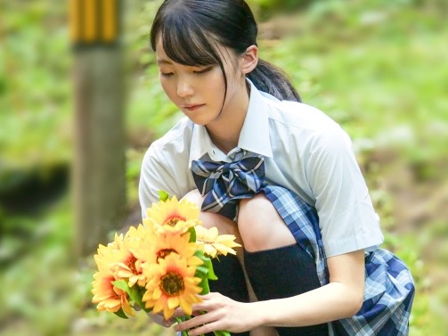 【田舎の制服美少女】汗だくで幼馴染チンポを味わう！細身ボディがエロすぎる♥ 純粋な顔してセックスは濃厚！ 地元でしか味わえない極上セックス、見逃せない！！