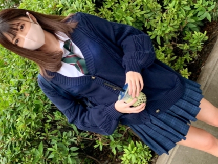 【制服美少女の悶絶ガン突き】『あっ…そこダメぇ…』激カワ女子がギンギンの肉棒で激しく突かれ、エッチなマンコがトロトロに！制服姿で感じまくる姿が最高にエロい！濃厚な精子を膣内に注がれ、快感に震える！♡