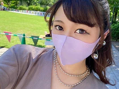 【正常位ピストンで絶頂】エロカワ美少女の敏感ボディを激しく突きまくる!おっぱい揺れまくり、感じまくる姿に超興奮♡ 勃起不可避のエッチな腰使い!