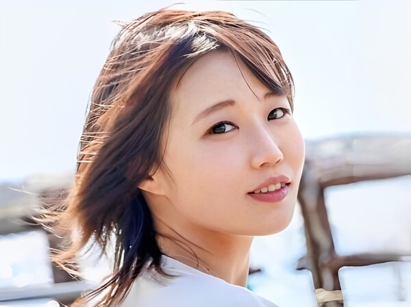 【欲求不満な人妻の浮気】『旦那じゃ物足りないの…』三十路の美熟女が若い男に夢中！手マンとクンニで敏感なトコロを責められ、バックで奥まで激しく突かれて悶絶♡