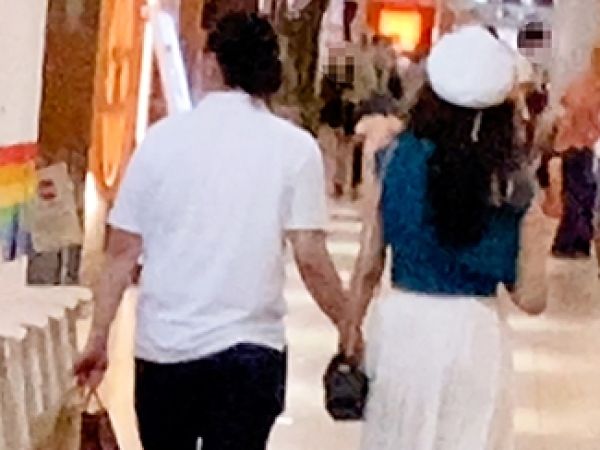 【若妻の危険な遊び】『旦那には内緒…』デート中に浮気SEXにハマる人妻!電話越しの旦那にバレないよう喘ぎ声を我慢できず、マンコを激しく突かれてイキまくる!スリルと快楽の狭間で乱れる若妻の淫らな姿がヤバい!