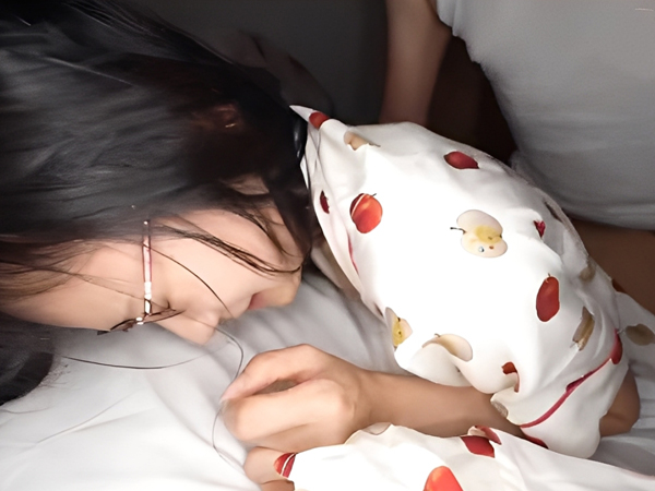 【寮の恐怖】『助けて…』無防備な美少女の部屋に侵入した管理人が、嫌がる少女を力ずくで犯す！抵抗むなしく無理矢理ハメられ、泣きながら感じてしまう悲しい現実…