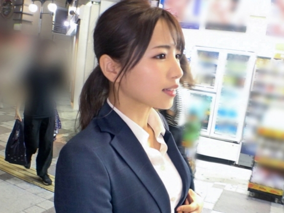 【オフィスで淫乱覚醒】『ダメ…仕事中なのに…』清楚系OLがデスクで敏感マ○コを激ピストン！ズボズボ奥突きで理性崩壊、ハメ潮連発の淫乱モード全開！！